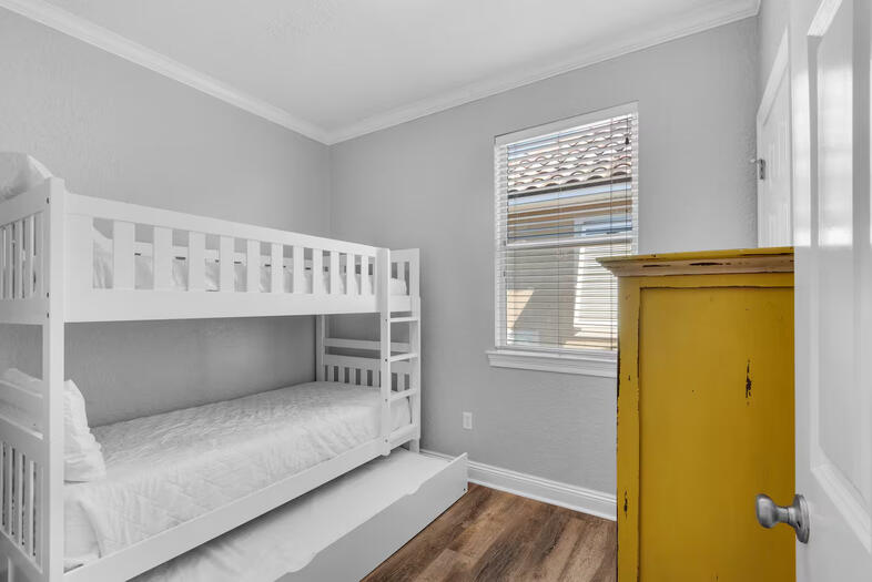Destin Florida Vacation Rental Third Floor Triple with Trundle view of third floor bunk room